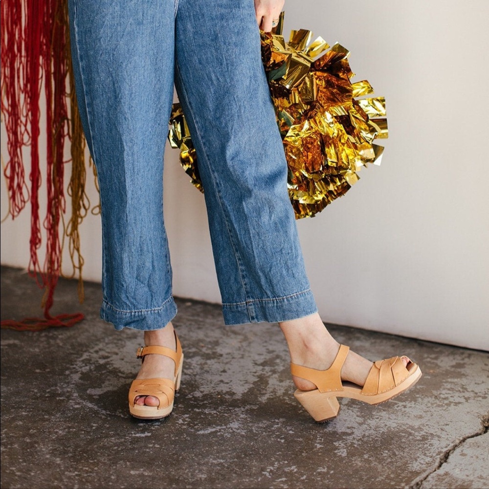 Swedish Hasbeens Peep Toe Natural